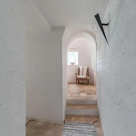 Holiday home Trulli-mestandrea Al Poggio Piscina Uso Esclusivo Noci